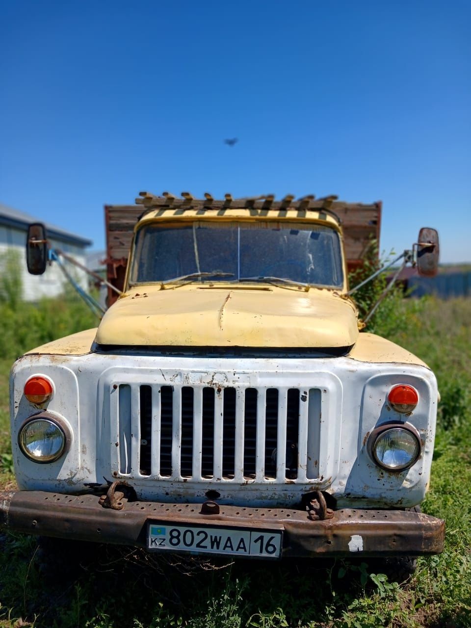 Продам ГАЗ 53 самосвал есть фургон под сено