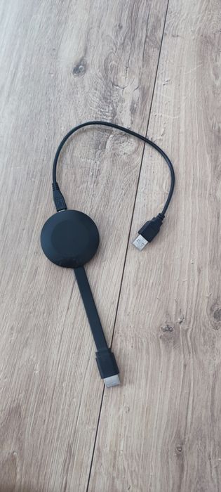 Google Chromecast 3 si Anycast.