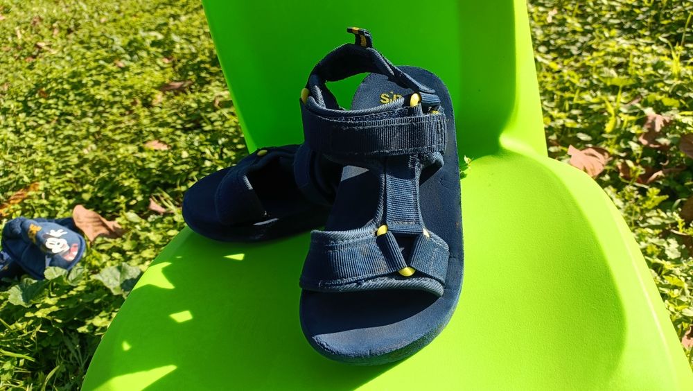 Обувки за момче размер 28