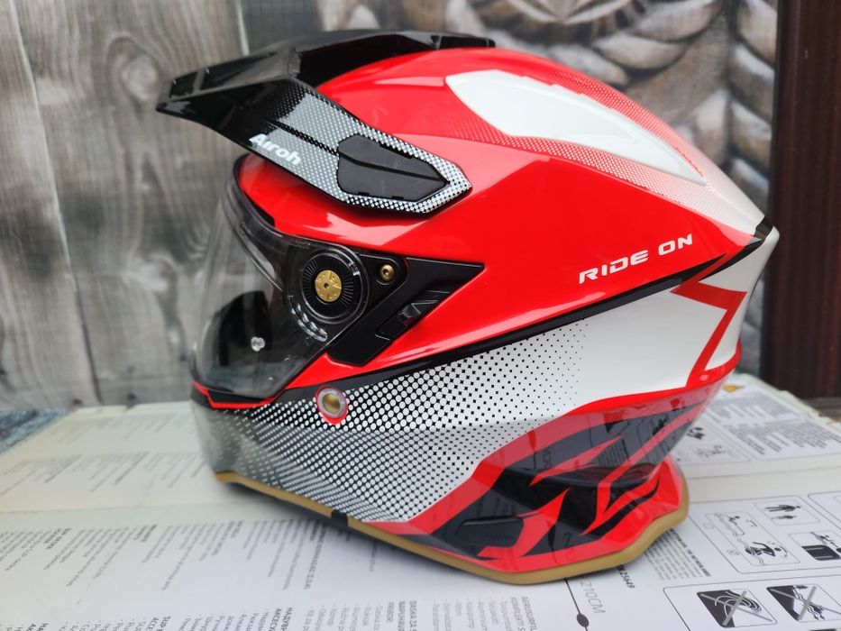 Vând casca moto Airoh Commandet Progresa Red Gloss XL 61-62