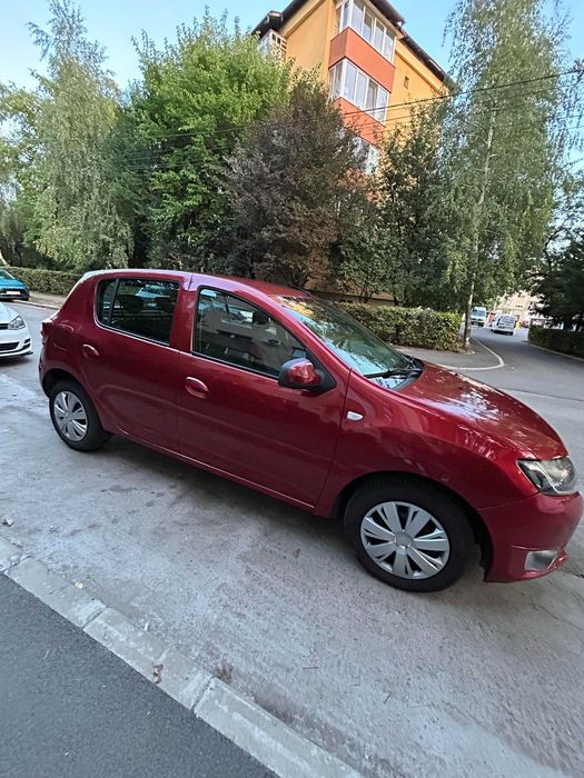 Dacia Sandero Hatchback 2013