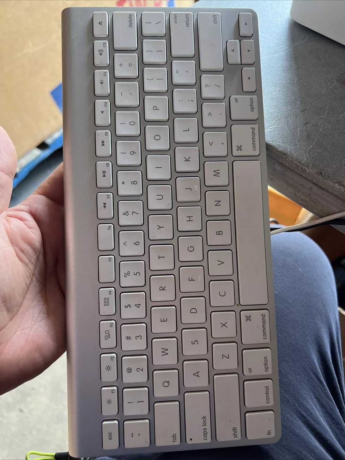 Apple Magic Keyboard A1314 - за ремонт или за части