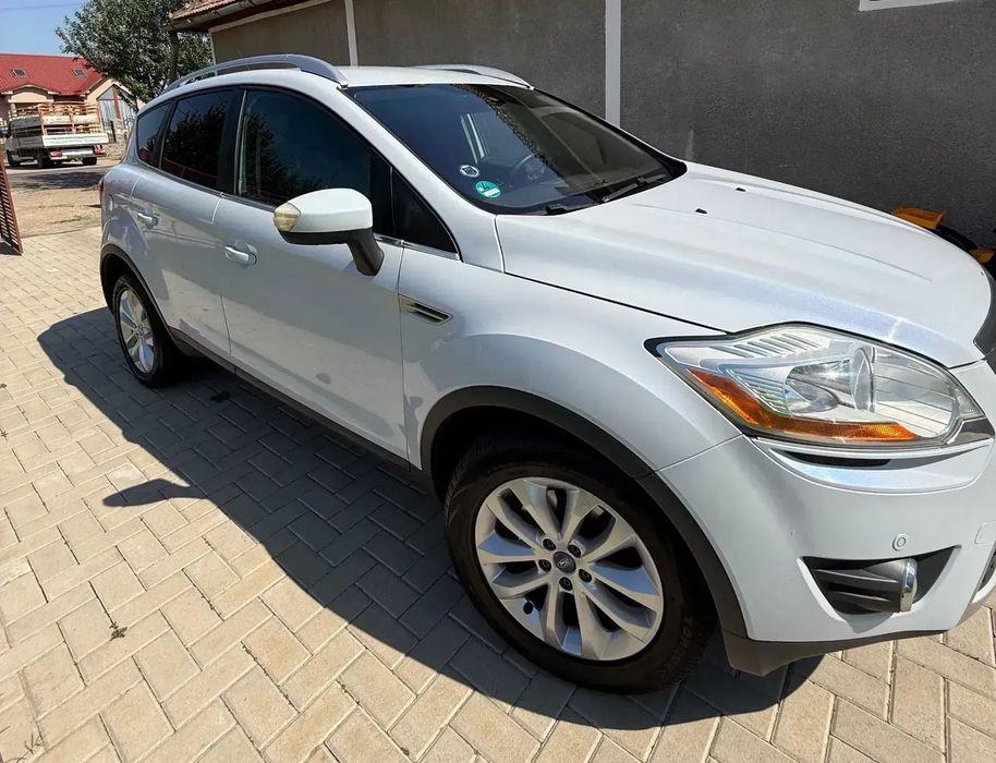 Ford Kuga Mașină fidelă caut proprietar nou