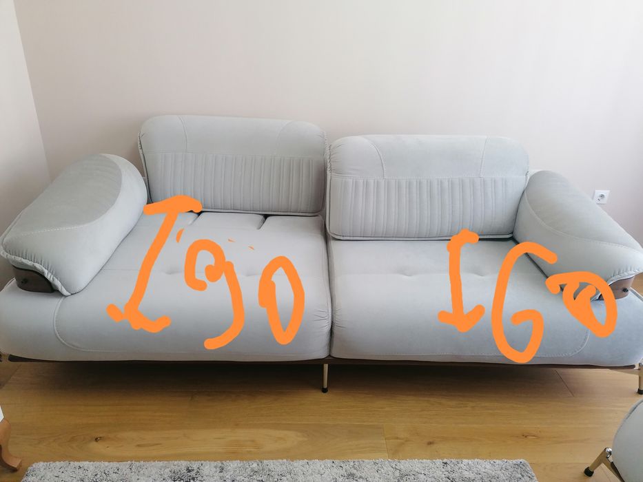 De vânzare 2 canapele și un fotoliu foarte puțin folosite. Sibiu.