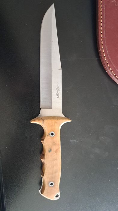 Cutit vanatoare Nieto Apache