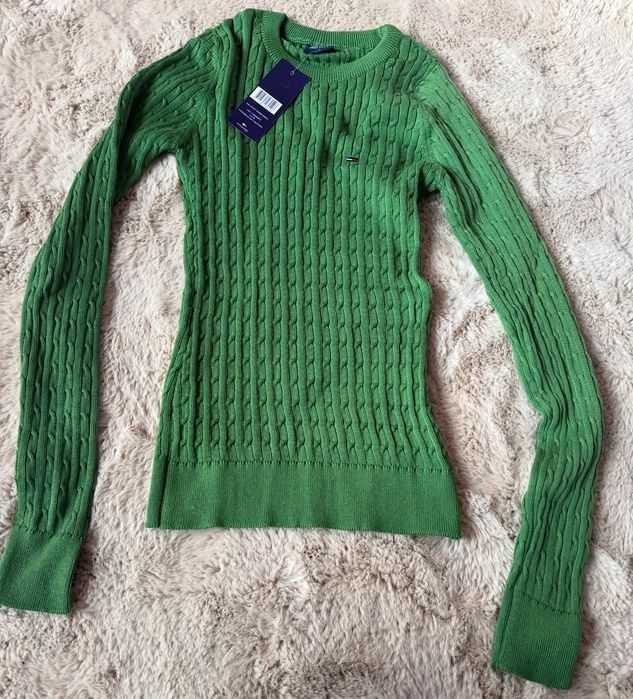 НОВИ Дамски пуловери Tommy Hilfiger - XS/S