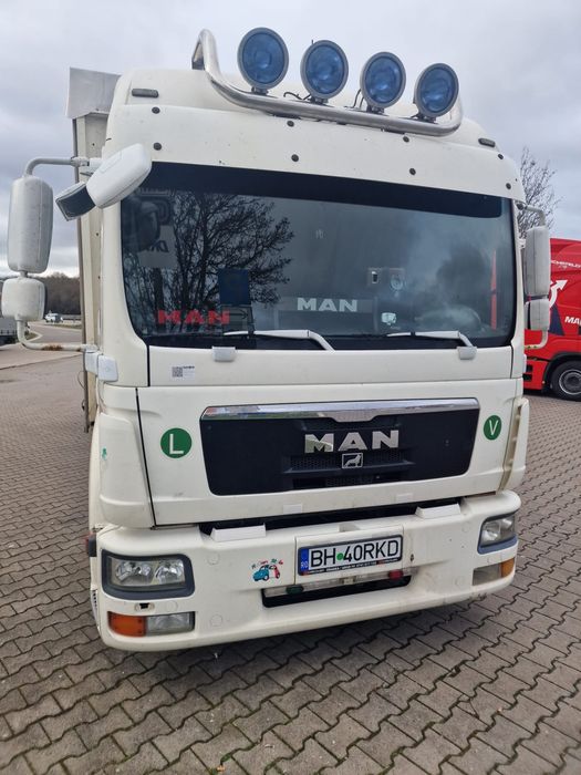 Camiaone 7,5t Man TGL 8.250 Mercedes Atego