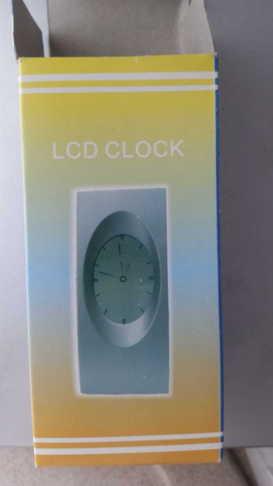 ceas de  birou    lcd in cutia originala