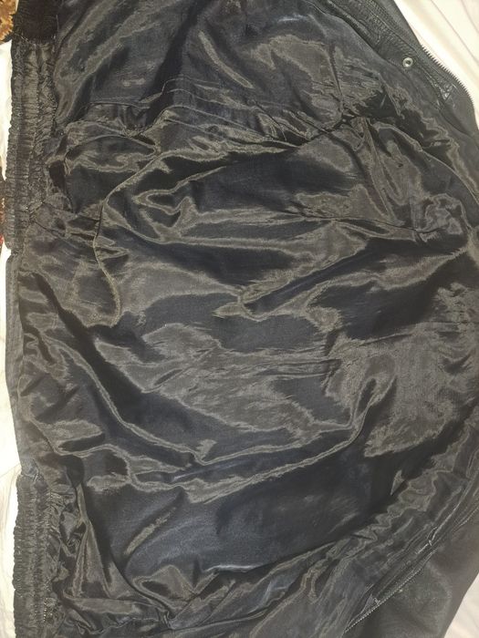 Кожено яке естествена кожа.