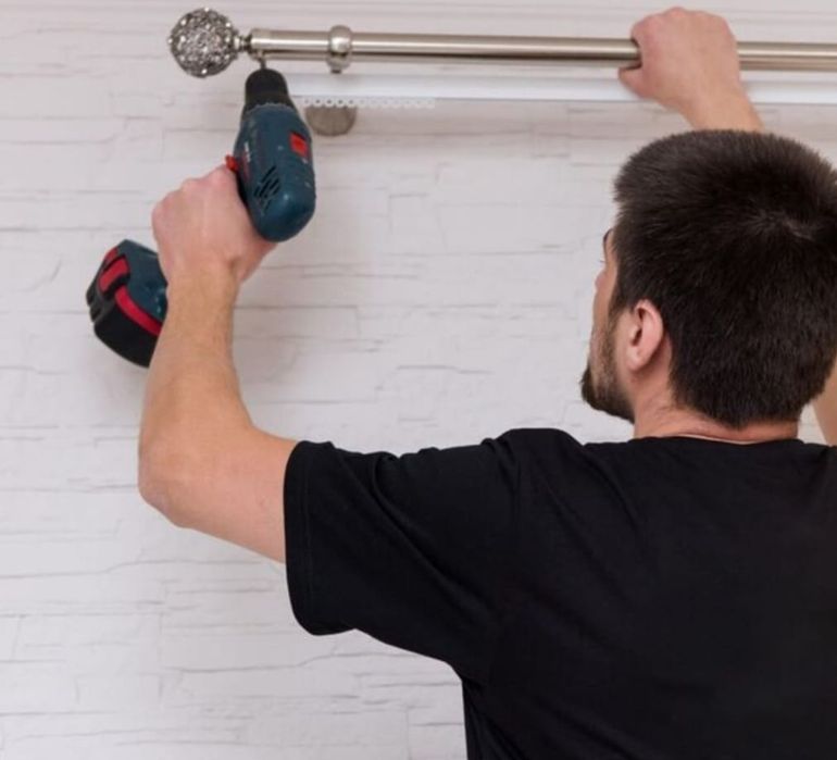 Установка потолочных карнизов, гардин,ролл штор!