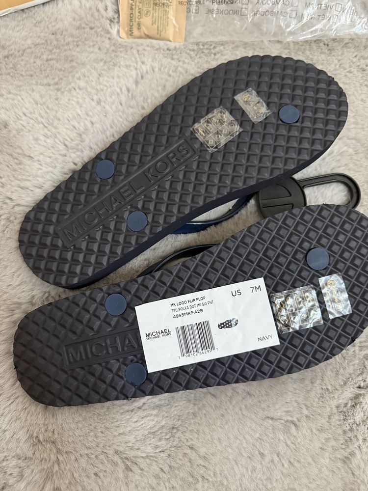 Slapi Michhael kors