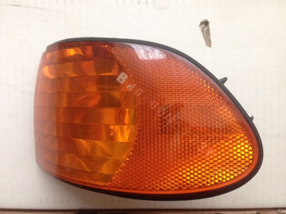 БМВ Е38 мигач ляв фейслифт десен 730д мигачи 740и 725 тдс Алпина бял М