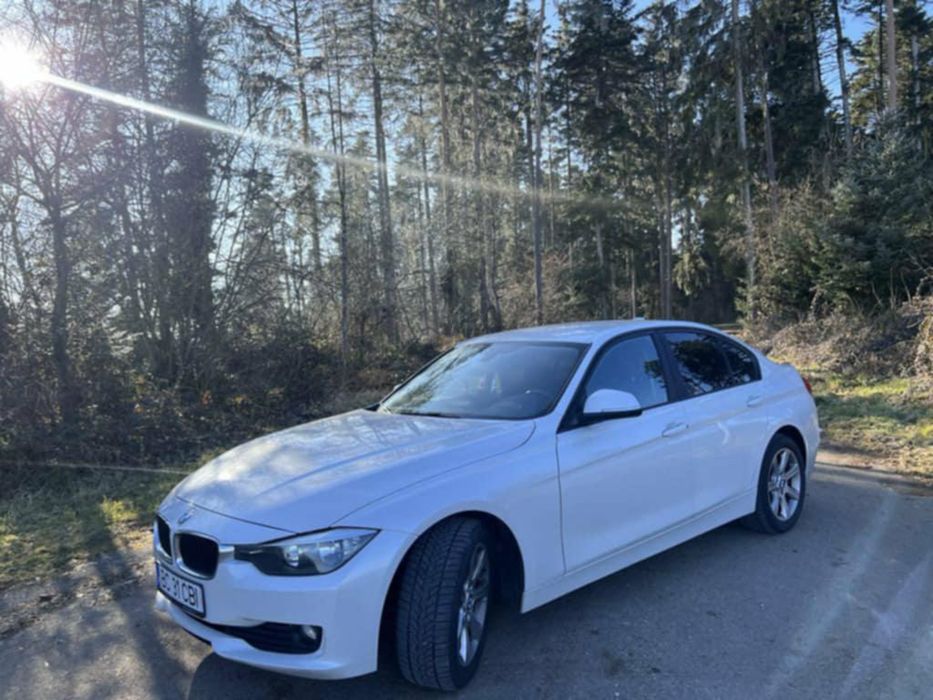 Bmw F30 pret neg