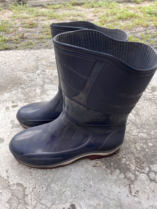 Резиновые сапоги женские