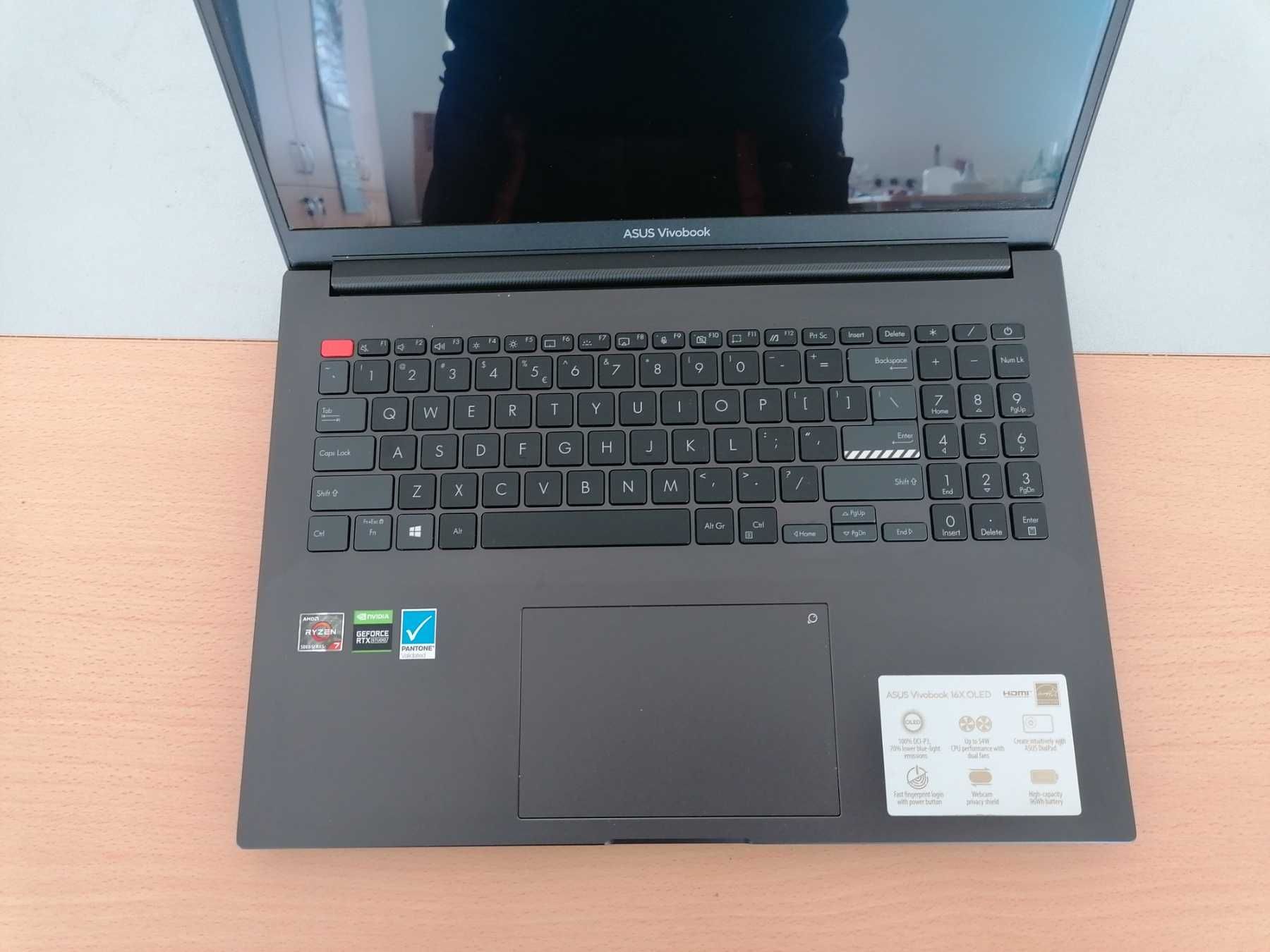 Лаптоп ASUS Vivobook Pro 16X OLED 16", 4K, 16GB, 1TB SSD, RTX™ 3050 Ti
