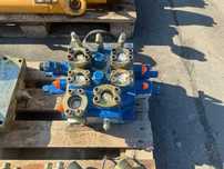 Distribuitor hidraulic Liebherr L566 - Piese de schimb