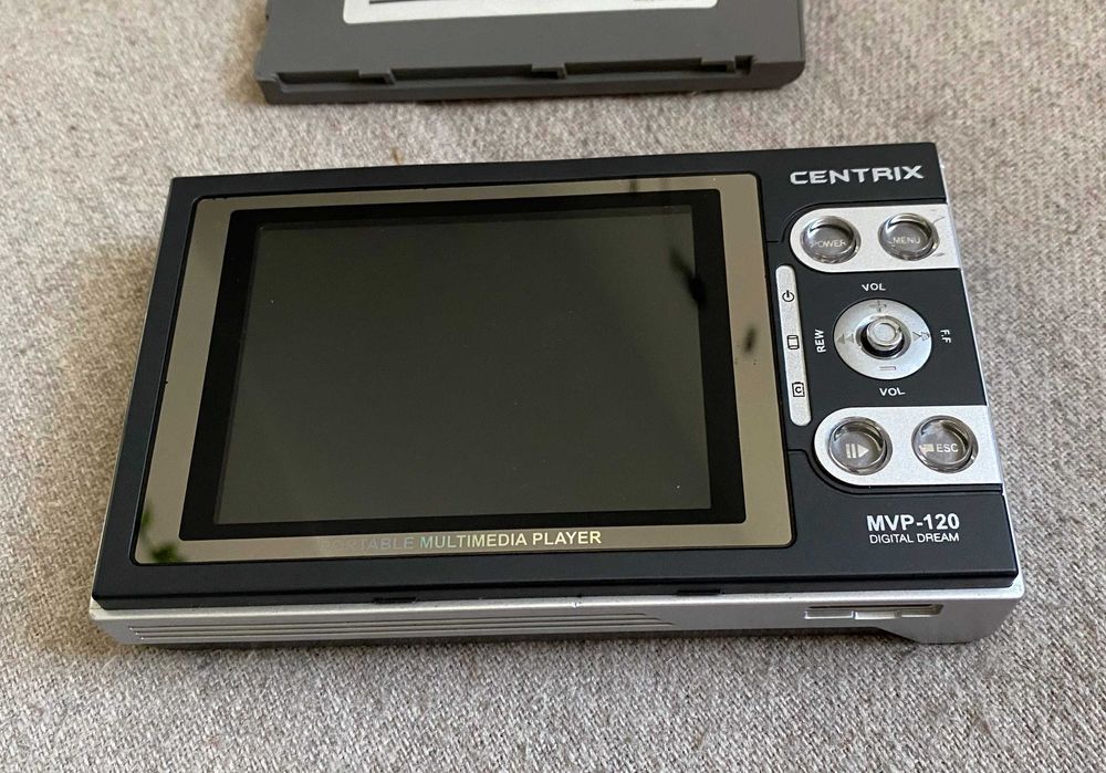 Centrix MVP-120 Portable Multimedia Player – baterie umflată, neprobat