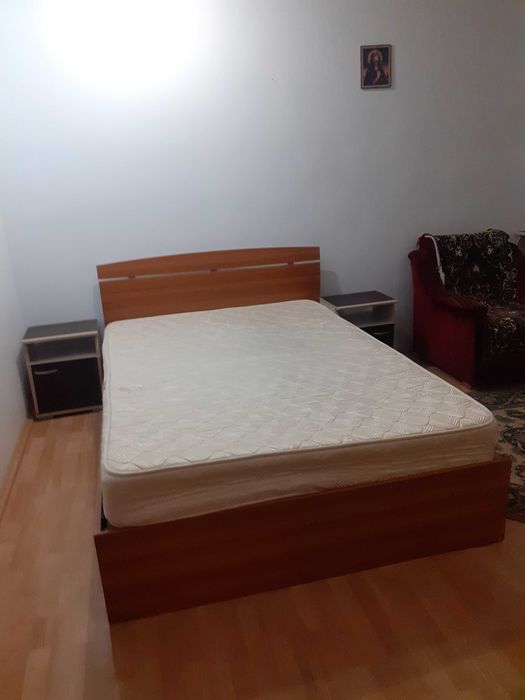 Închiriez apartament