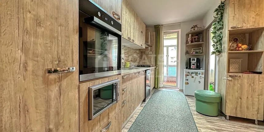 Apartament cu 2 camere decomandat, etajul 1- Marasti