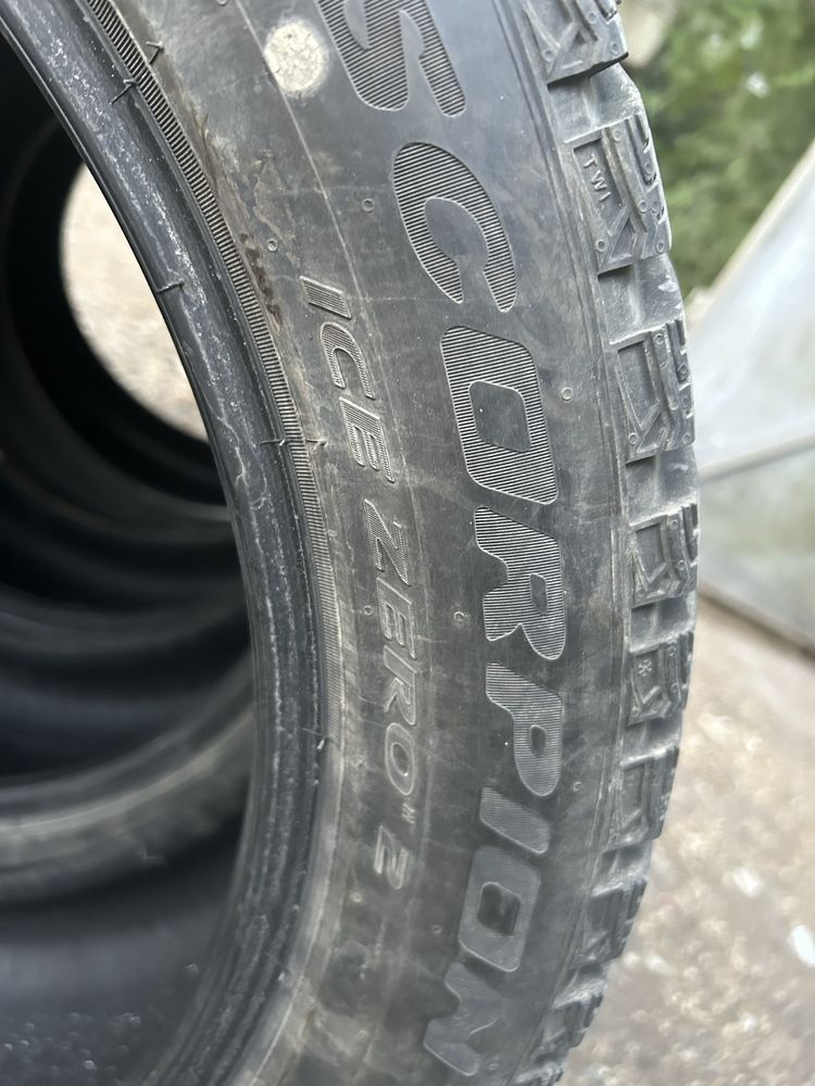 Шины pirelli,почти новые
