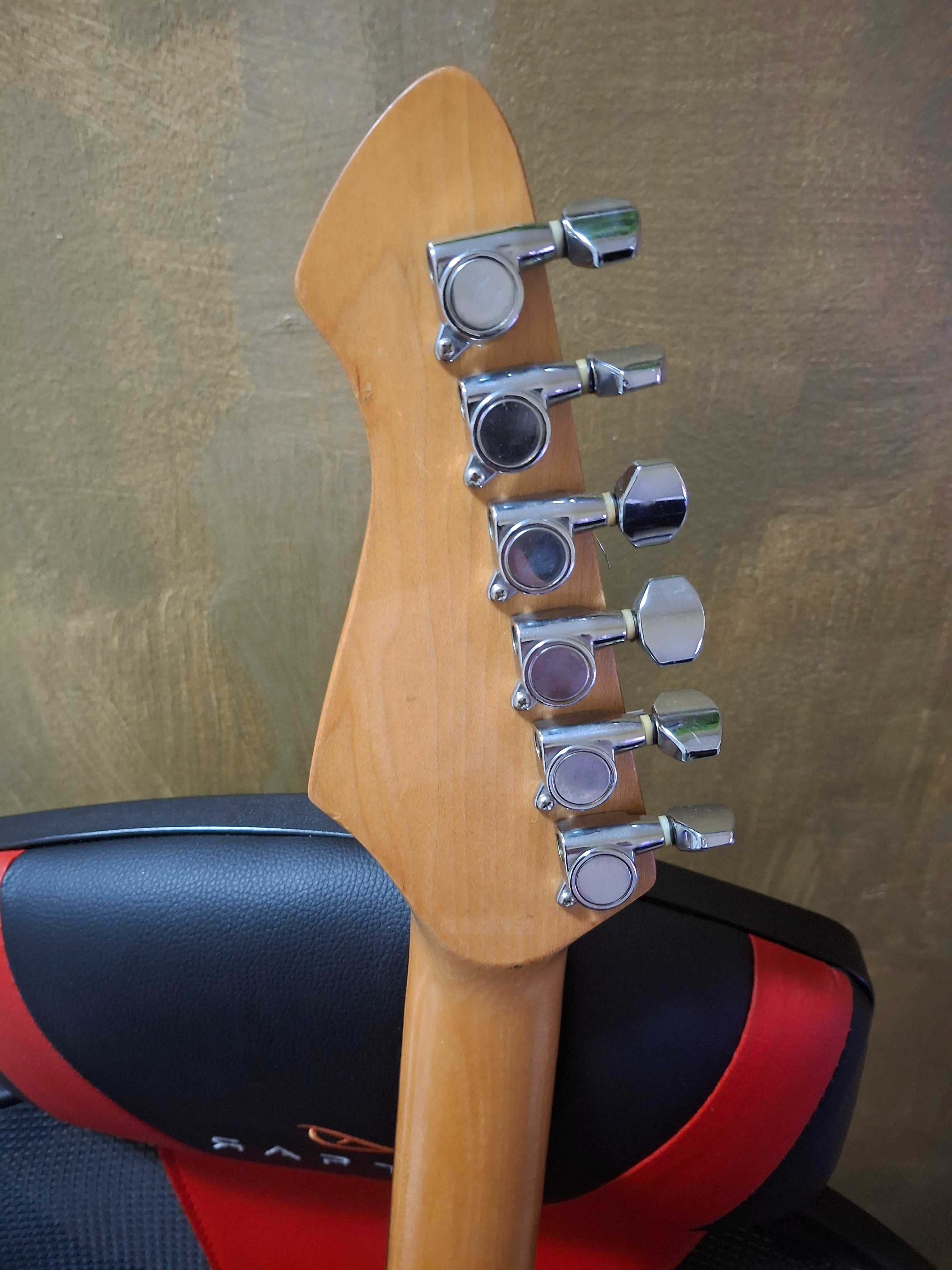 Електрическа китара Reckwood by HOHNER с малко подобрения.