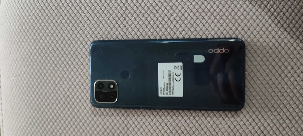 Продам смартфон OPPO A15.