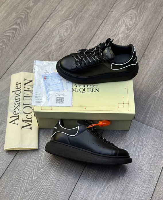 Adidasi Alexander Mcqueen negri Exposy piele naturala