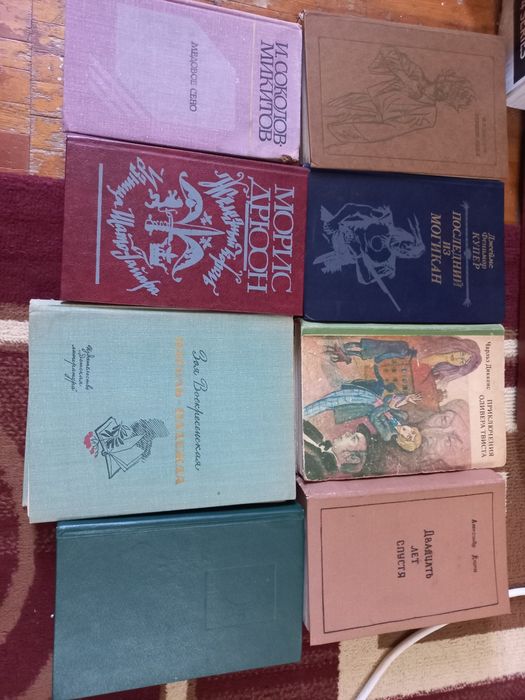 Продаю книги по 60 тыс.