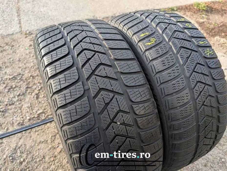 SET 2 Anvelope Iarna 225/40 R18 PIRELLI Sottozero 3 92V