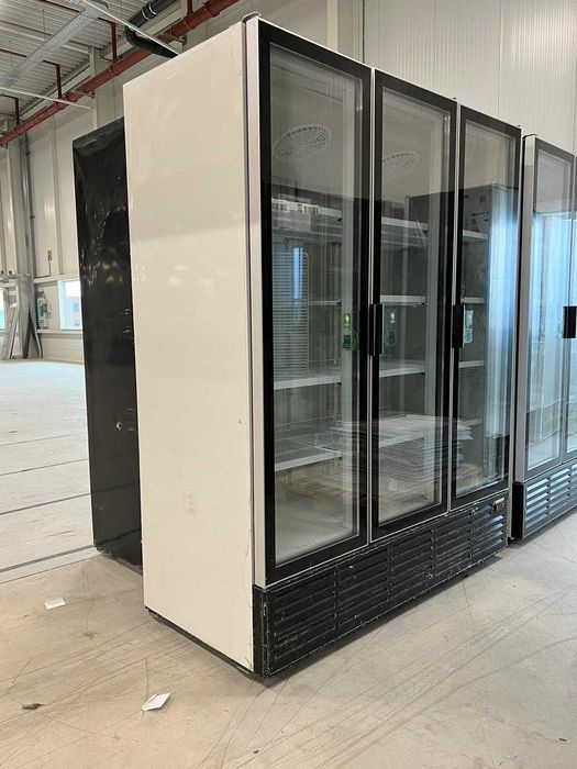 Хладилна витрина с 3 врати Ecocold Kiwi 1620 x 780 x 2082mm