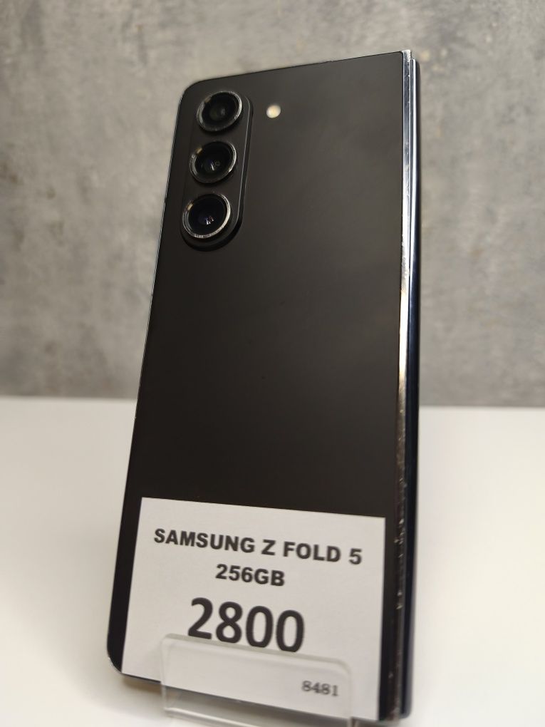 Samsung Z Fold 5 256GB - 8481