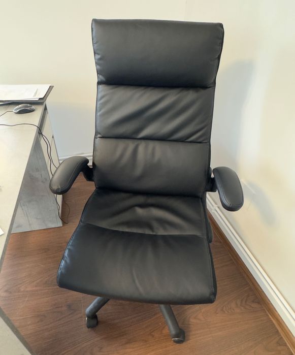 Vânzare birouri și scaune directorale