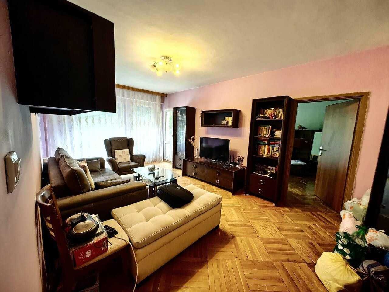 Продава се Тристаен апартамент в Пловдив, Христо Смирненски - 86 кв.м за 1378 €/кв.м - Снимка #1
