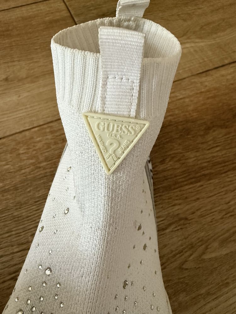 Дамски обувки Guess