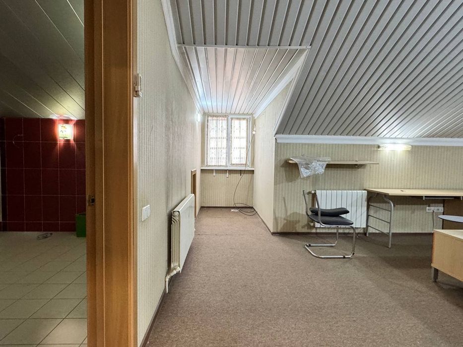 Срочно продается 4х ком квартира, ориентир: ул. Чехова Bon, 162м²