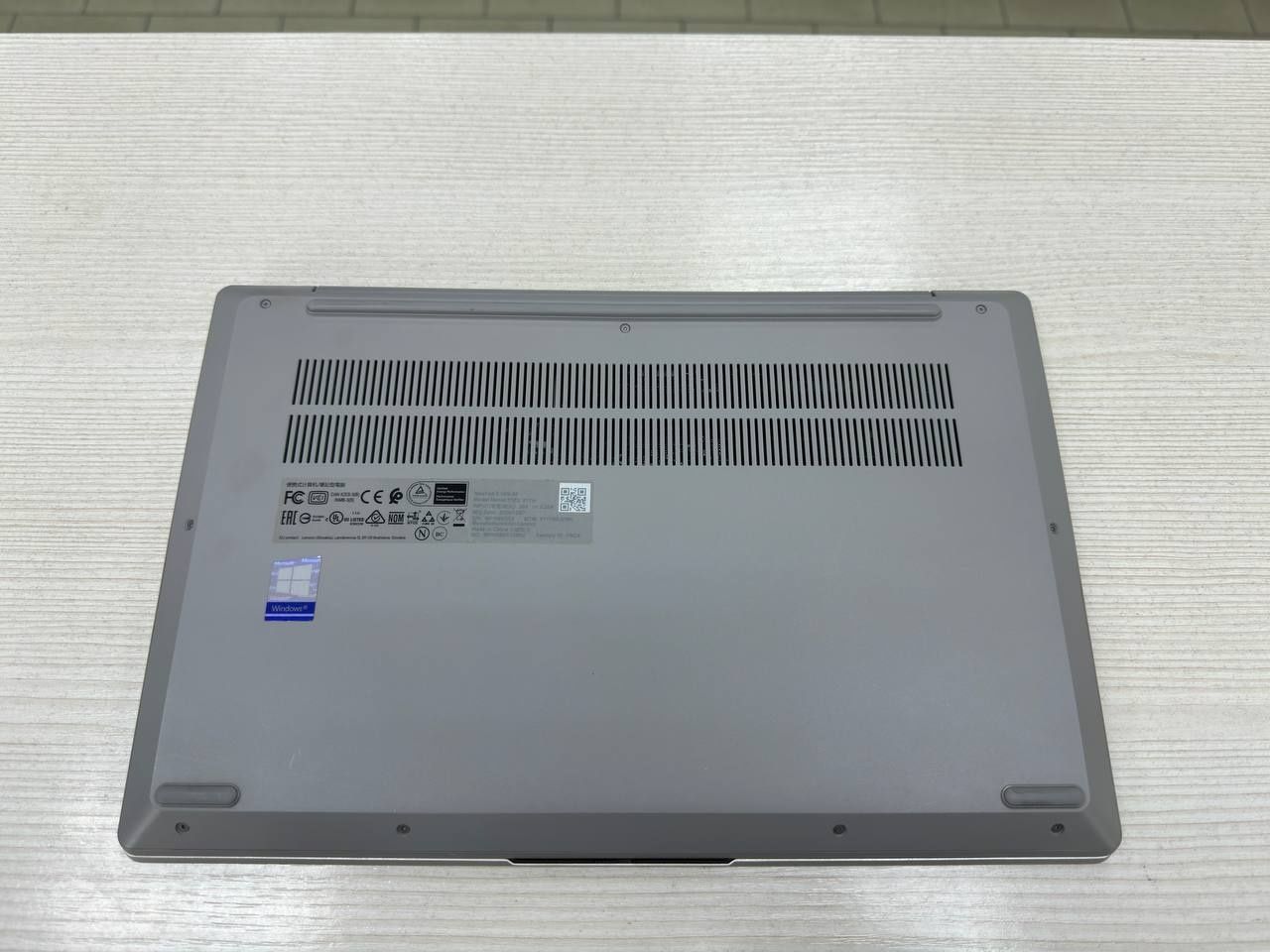 Ультрабук Lenovo (Core i7-1065g7, 8 gb, 512 gb SSD)
