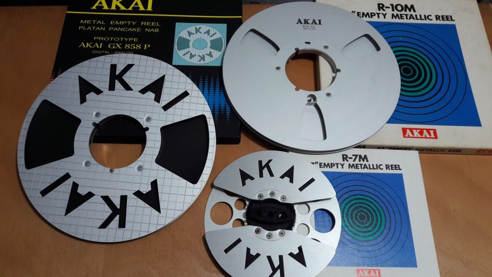 Vănd-Set Role Magnetofon AKAI/Decupaj/ 750 Lei ARAD