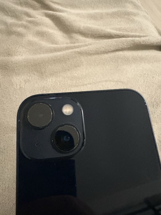 Vand Iphone 13 full box