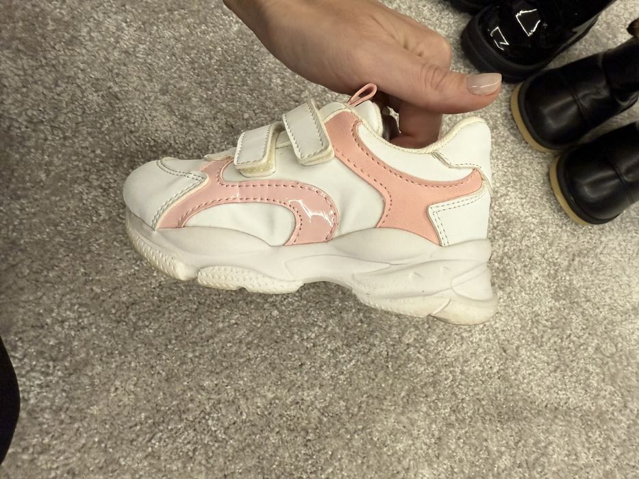 Обувки за момиче 24 номер