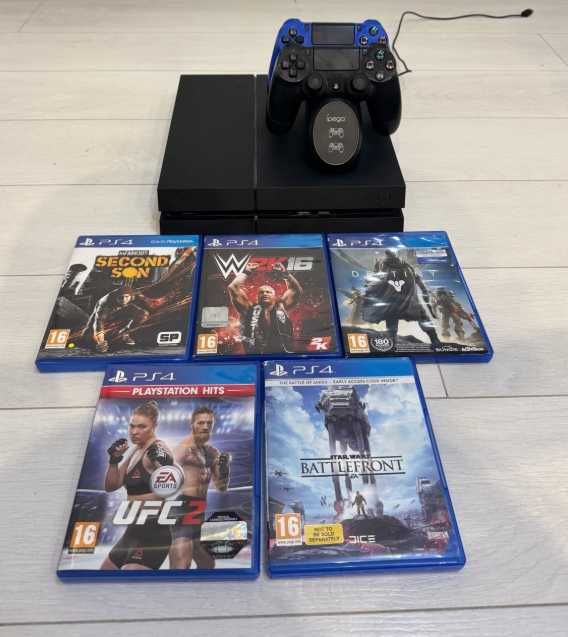 PlayStation 4 (1TB) + 2 джойстика + 5 игри + зарядна станция