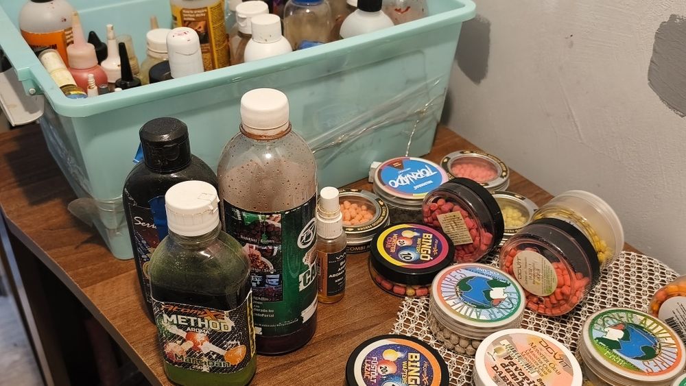 Vând momeli pentru feder