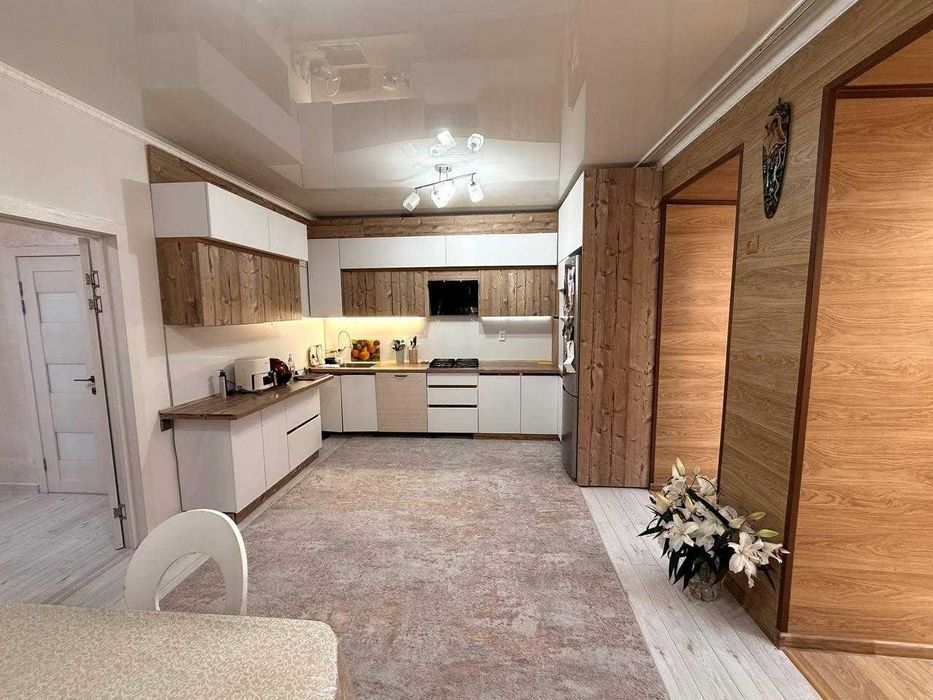 Продам двухуровневую 3 комнатную квартиру клубного типа