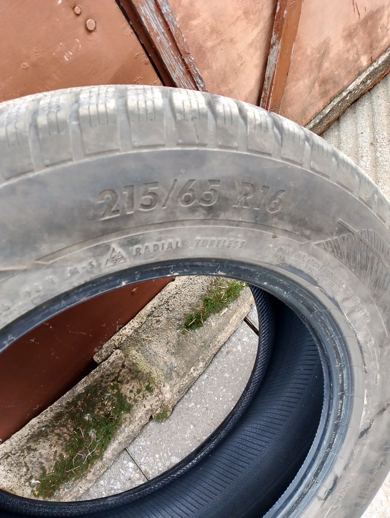 Зимни гуми 215/65/16