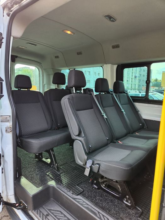 Ford Transit 8+1