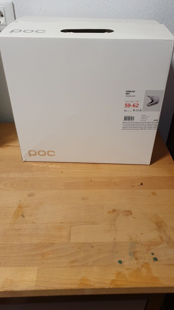 Vând cască Poc coron air mips aproape nouă