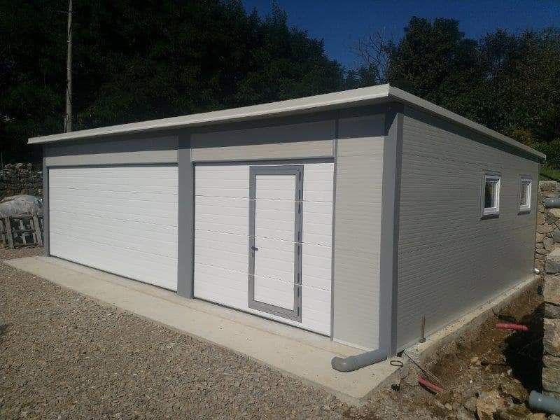 Garaj pe structura metalica si panouri sandwich 6 x 6m