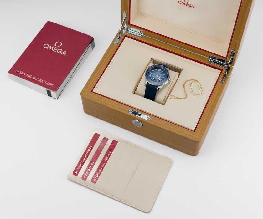 Omega Seamaster Diver 300 75th anniversary Summer Blue edition