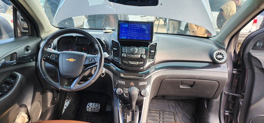 Орландо 2.4 корейская. Машина хорошая 7местная семейная, мягкая.