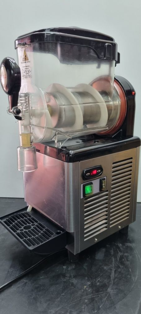 Aparat pentru suc Granita GBG ( suc cu fulgii de ghiață ) Înghețată