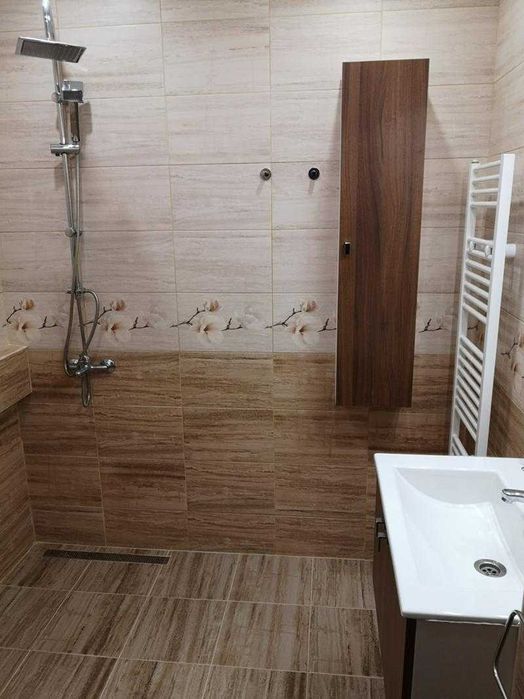 Дава се под наем Двустаен апартамент в София, Витоша - 70 кв.м за 484.5 € - Снимка #1